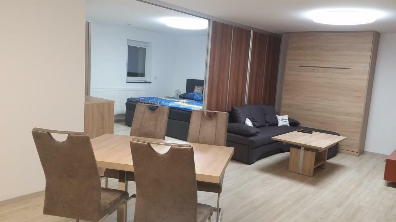 Ferienwohnung Sandra ホッケンハイム エクステリア 写真
